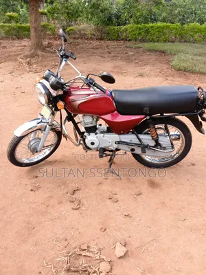 Bajaj Boxer 100 2013 Red