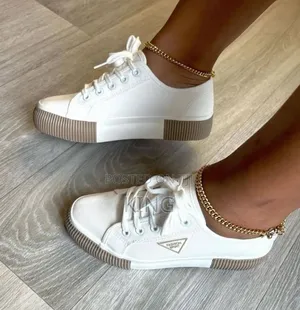 Hun White Fashion Sneakers