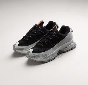 Original Nike Zoom Vomero 5 Roam Black Mint Sneaker