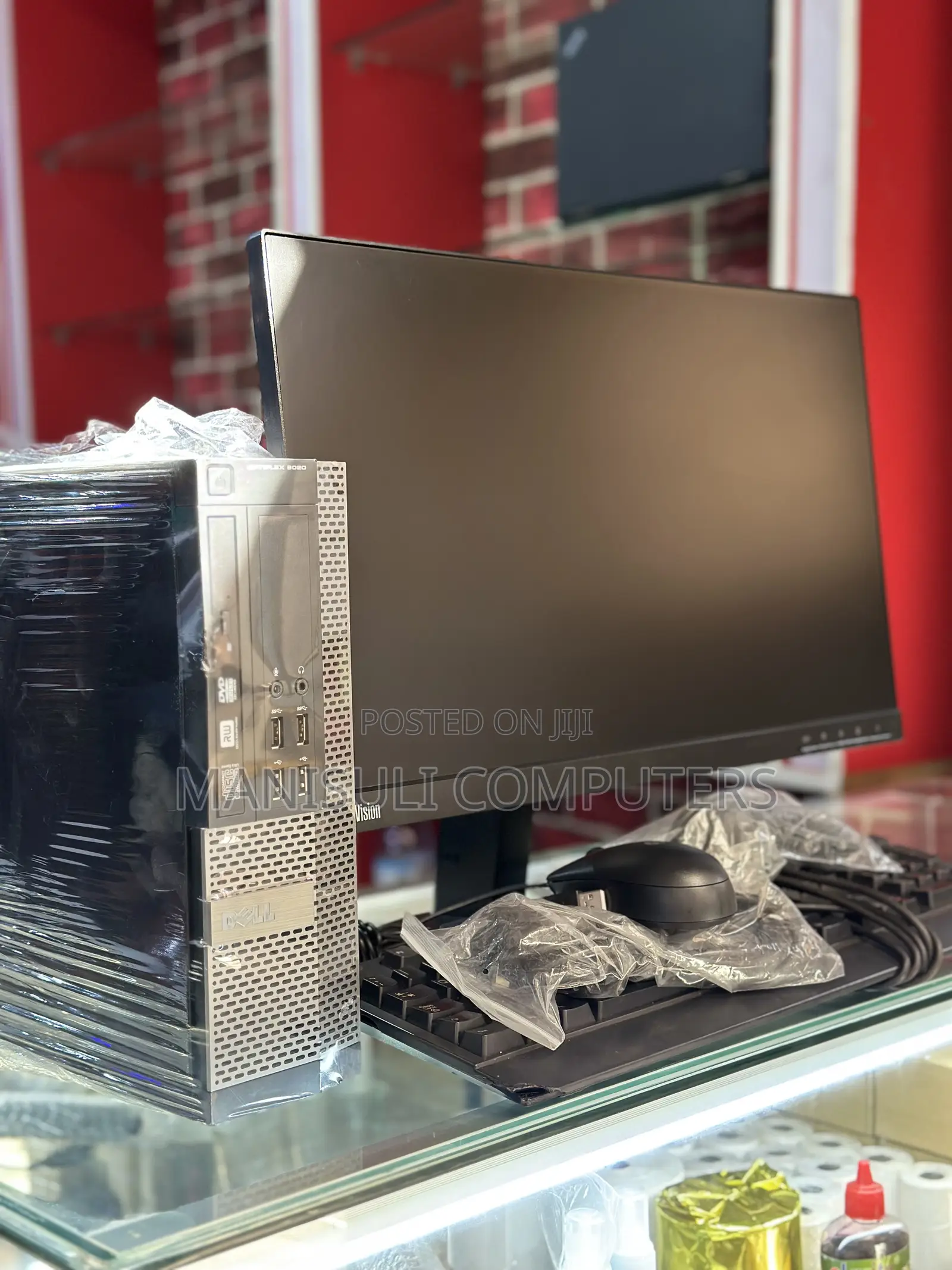 Desktop Computer Dell OptiPlex 3050 4GB Intel Core I5 HDD 500GB