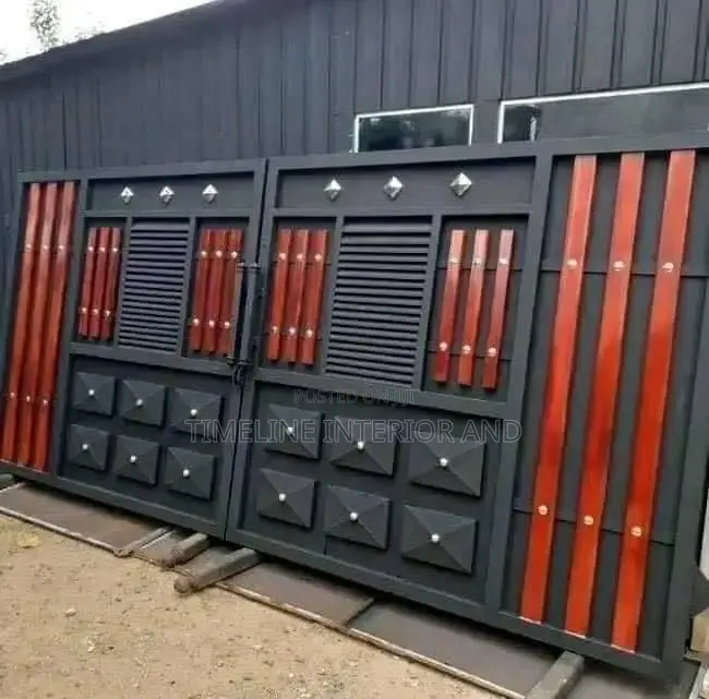 Frostforge Sliding Gate