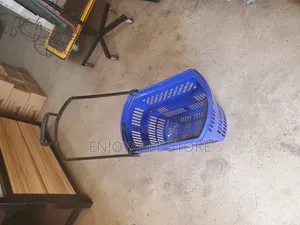 Supermarket Plastic Shopping Baskets With Wheels