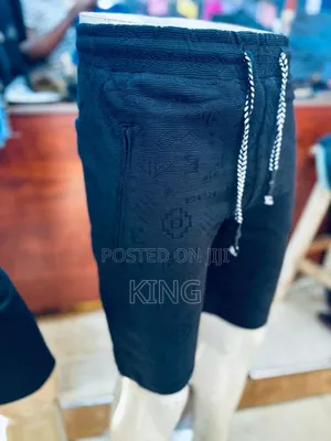 Global Shorts. Fit