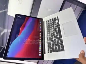 Laptop Apple MacBook Pro 2015 16GB Intel Core I7 SSD 1T