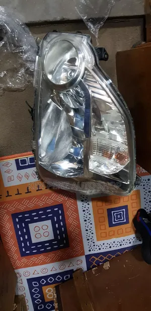 Headlamps for Nissan Xtrail 2010