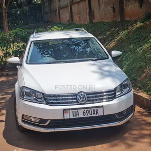 Volkswagen Passat 2013 White