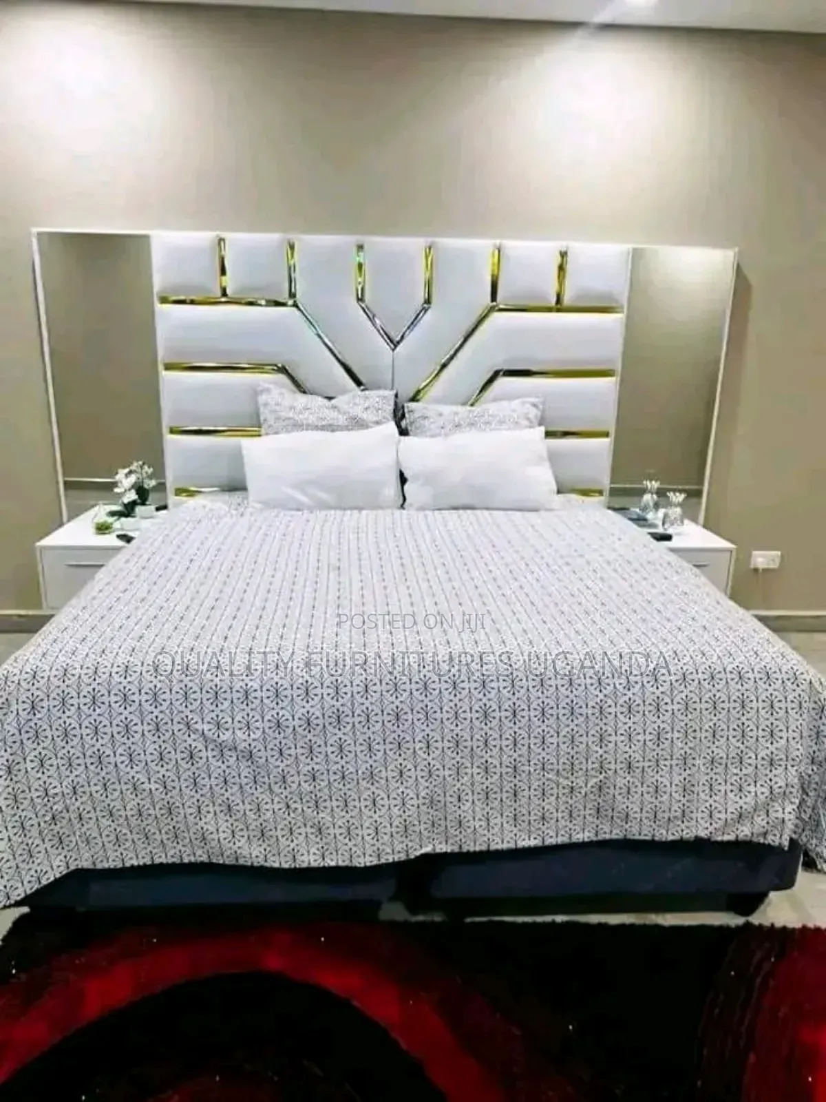 5x6 Upholstery Fabric Bed