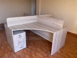 Four Seater Workstation