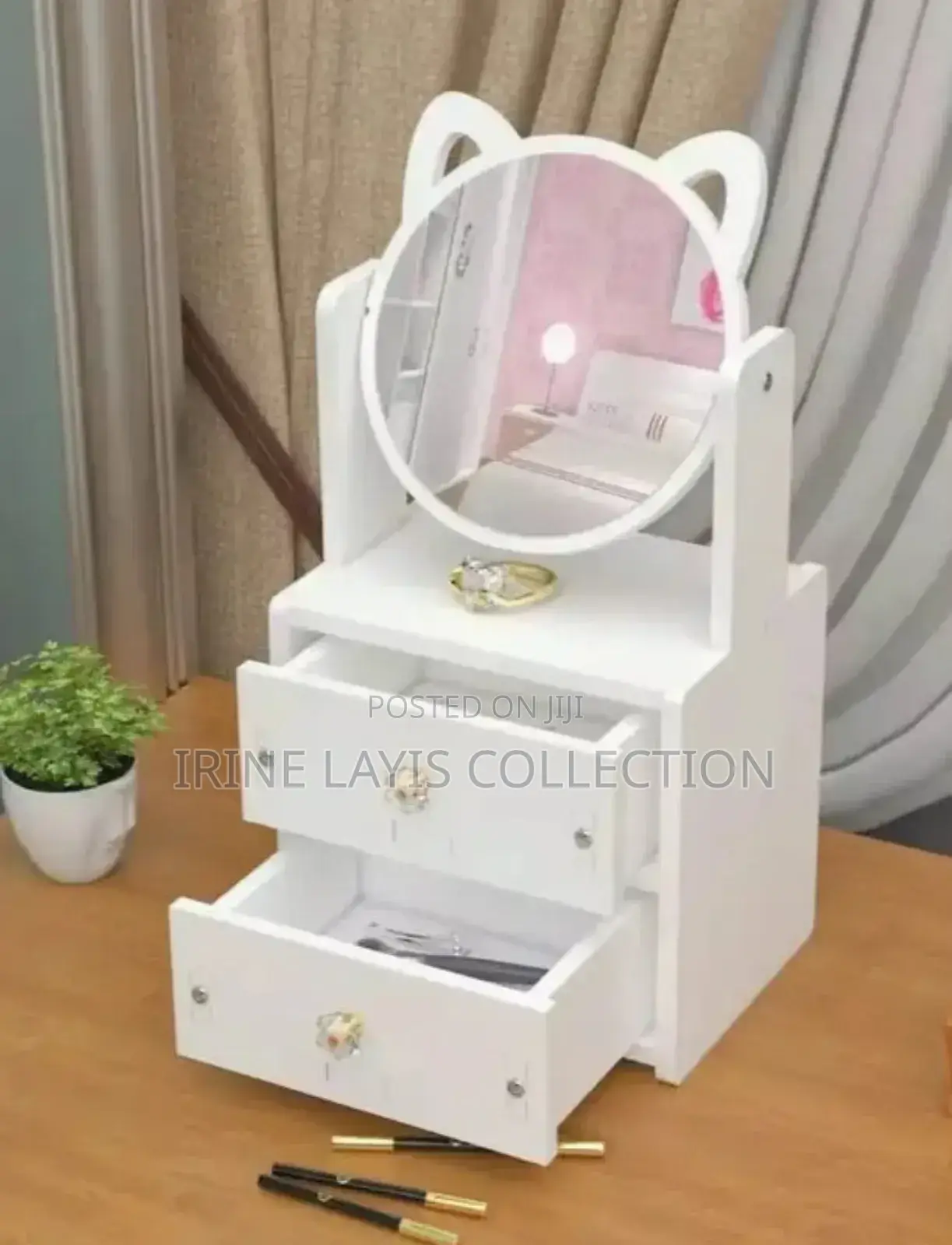 Make Up Mirror