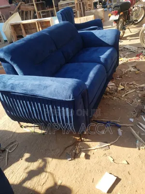 Bue Catlagge Sofa