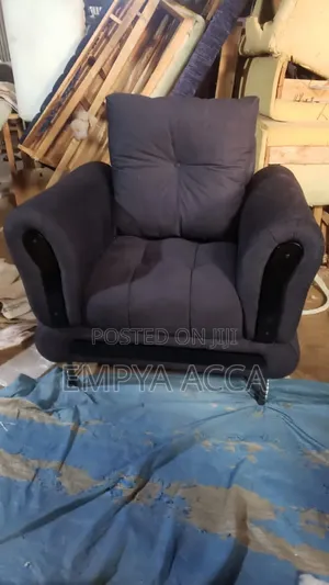 Single Pin Sofa