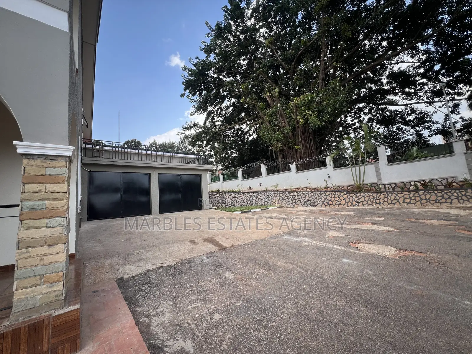 Mini Flat in Naguru, Central Division for rent