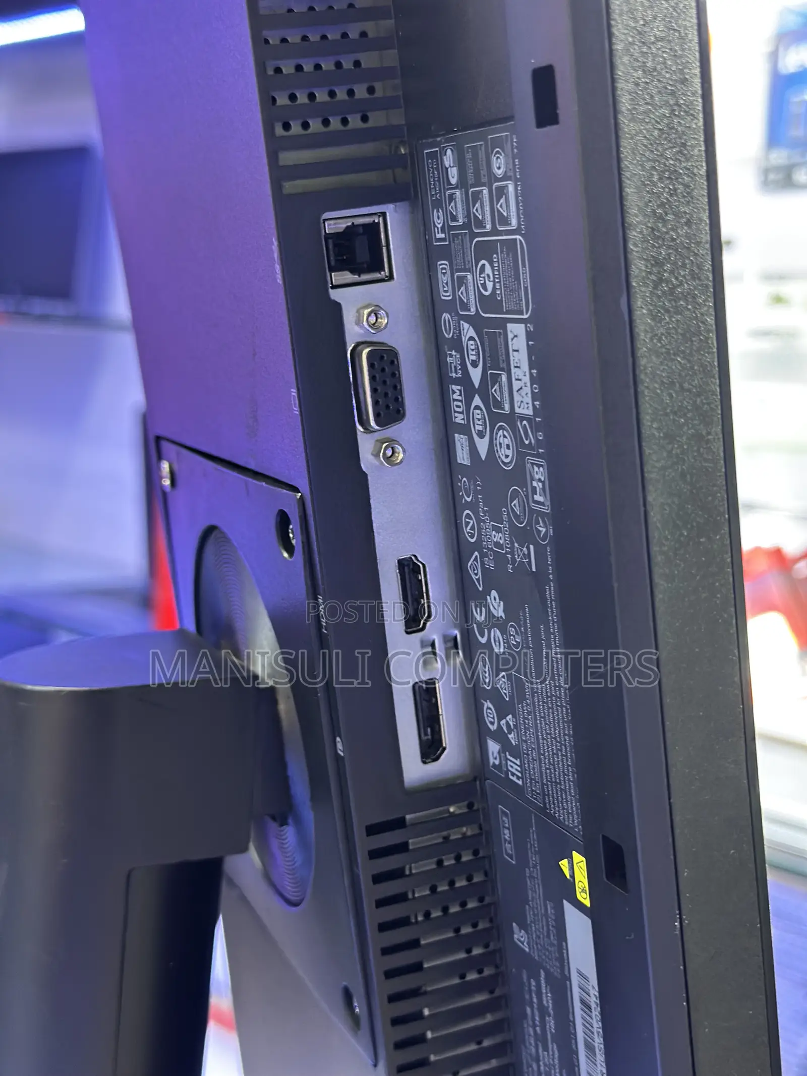 Ips Lenovo 22 Inch Screen Ips Vga Hdmi Usb 3.0 Dp