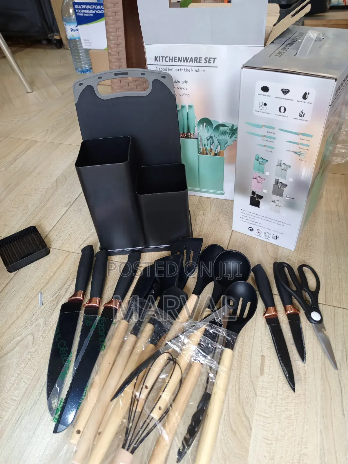 19 PCS Kitchen Utensils Set Wood Handle