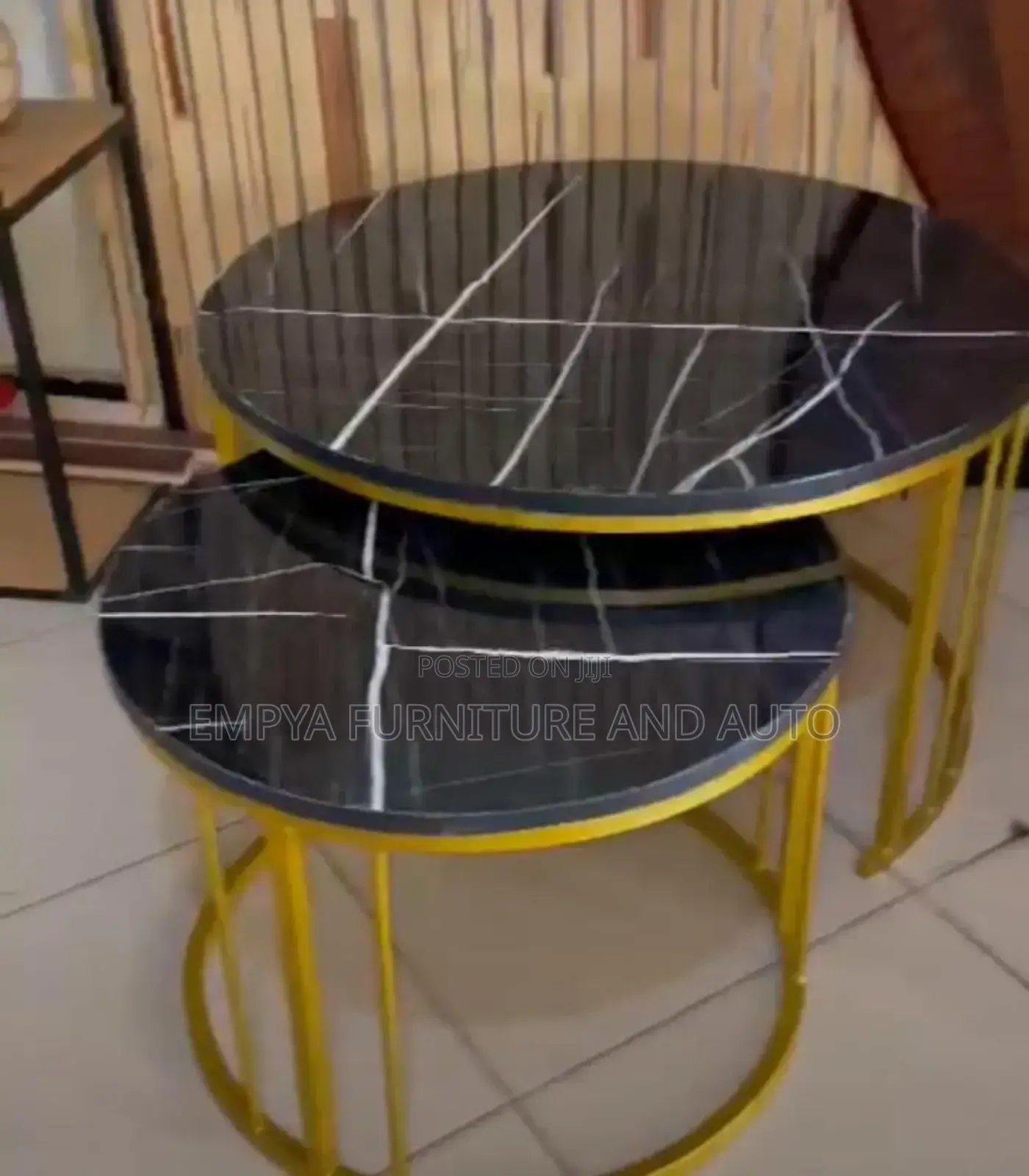 Round Tables BLK