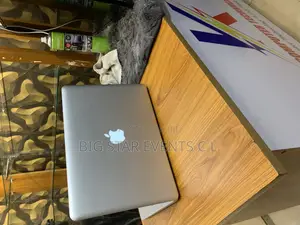 Laptop Apple MacBook Pro 2012 4GB Intel Core I5 HDD 320GB