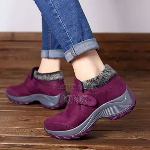 Accurate Trendish Sneakers