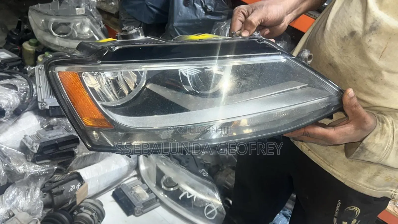 Headlights Tiguan