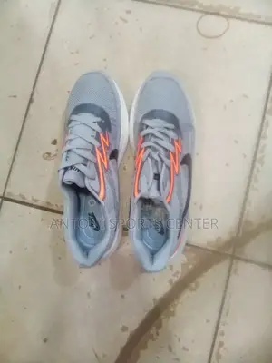 Raining Shoe