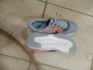 Raining Shoe