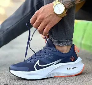 Valid Nike Zoom X Trainers