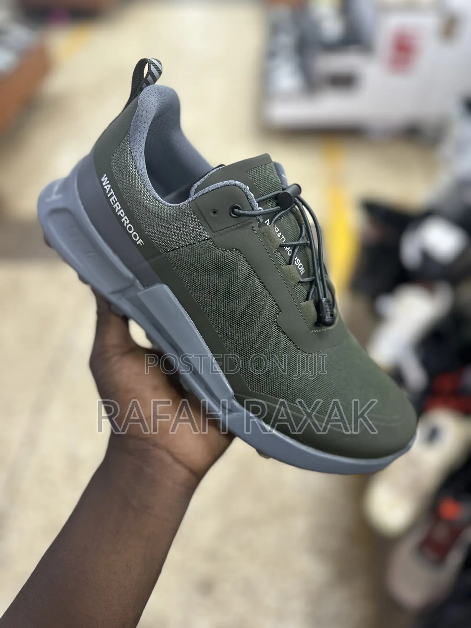 Original Ecco Waterproof Casual Hiking Sneakers