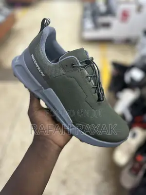 Original Ecco Waterproof Casual Hiking Sneakers
