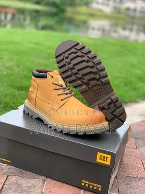 Original Men’S Yellow CAT Hard Work Genuine Leather Boot