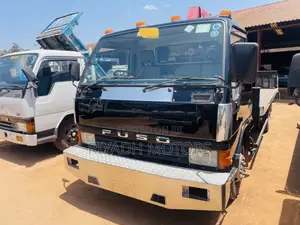 Fuso Car Carrier