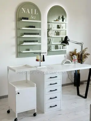 Cutex/Manicure