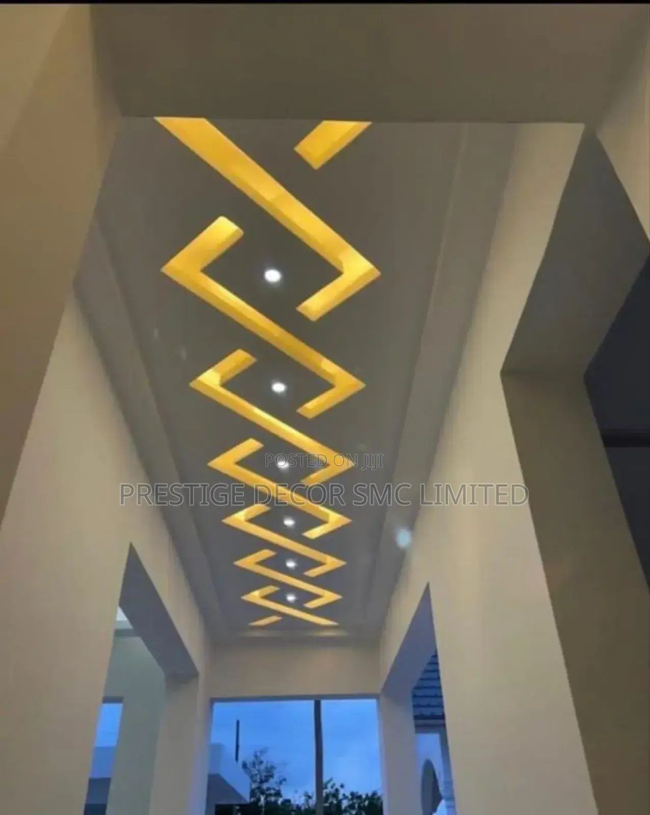 Shaped Jypsum Ceiling Hh5