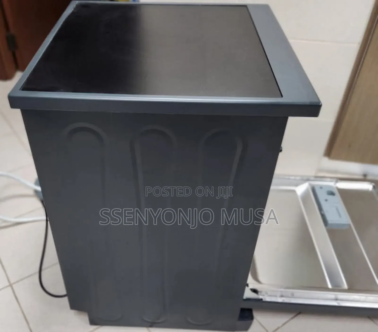 Hisense Hs622e90g 15 Plates Setting Freestanding Dishwasher