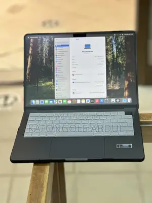 New Laptop Apple MacBook Pro 18GB Apple M3 Max SSD 512GB