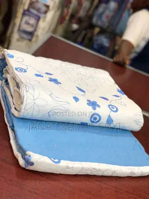 Bedspreads/ Light Duvets