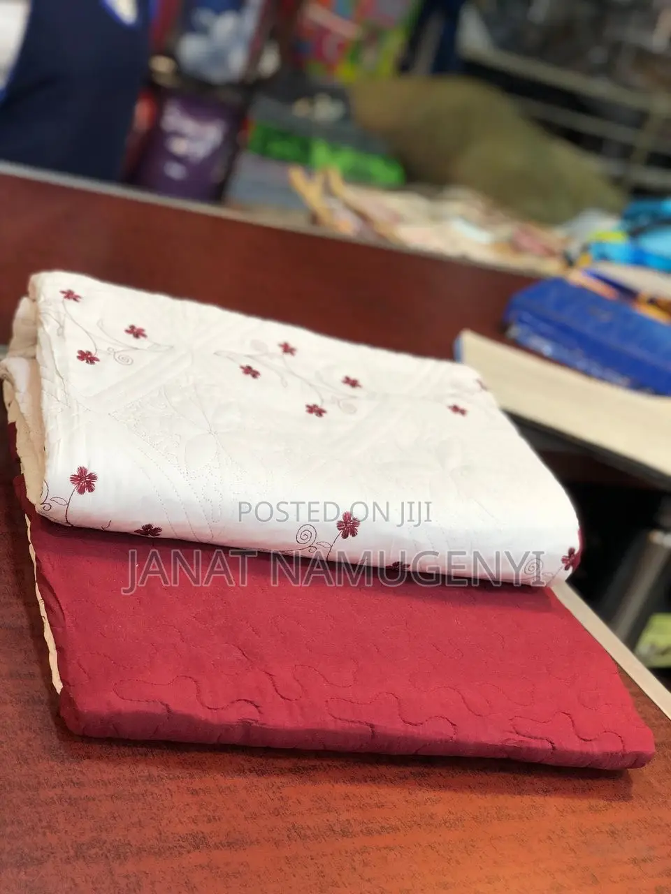 Bedspreads/ Light Duvets