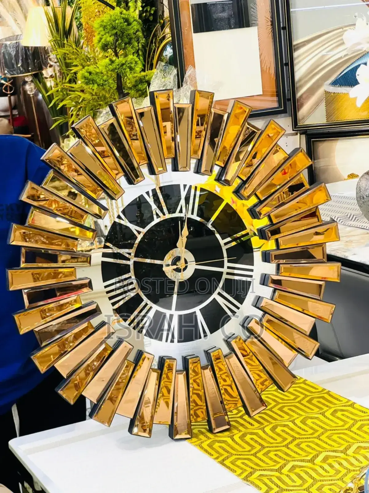 Well Designed Roman Numeros Wall Clock