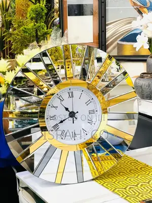 Glassed Numerous Wall Clock