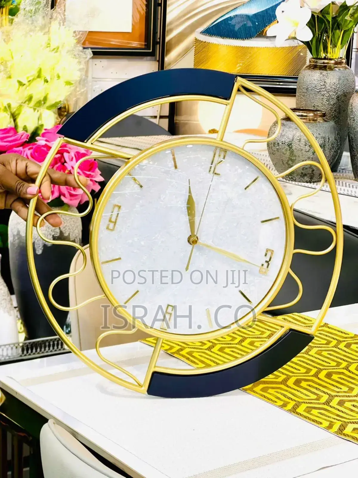 Round Wall Clock White