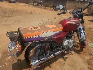 Bajaj Boxer 2023 Red