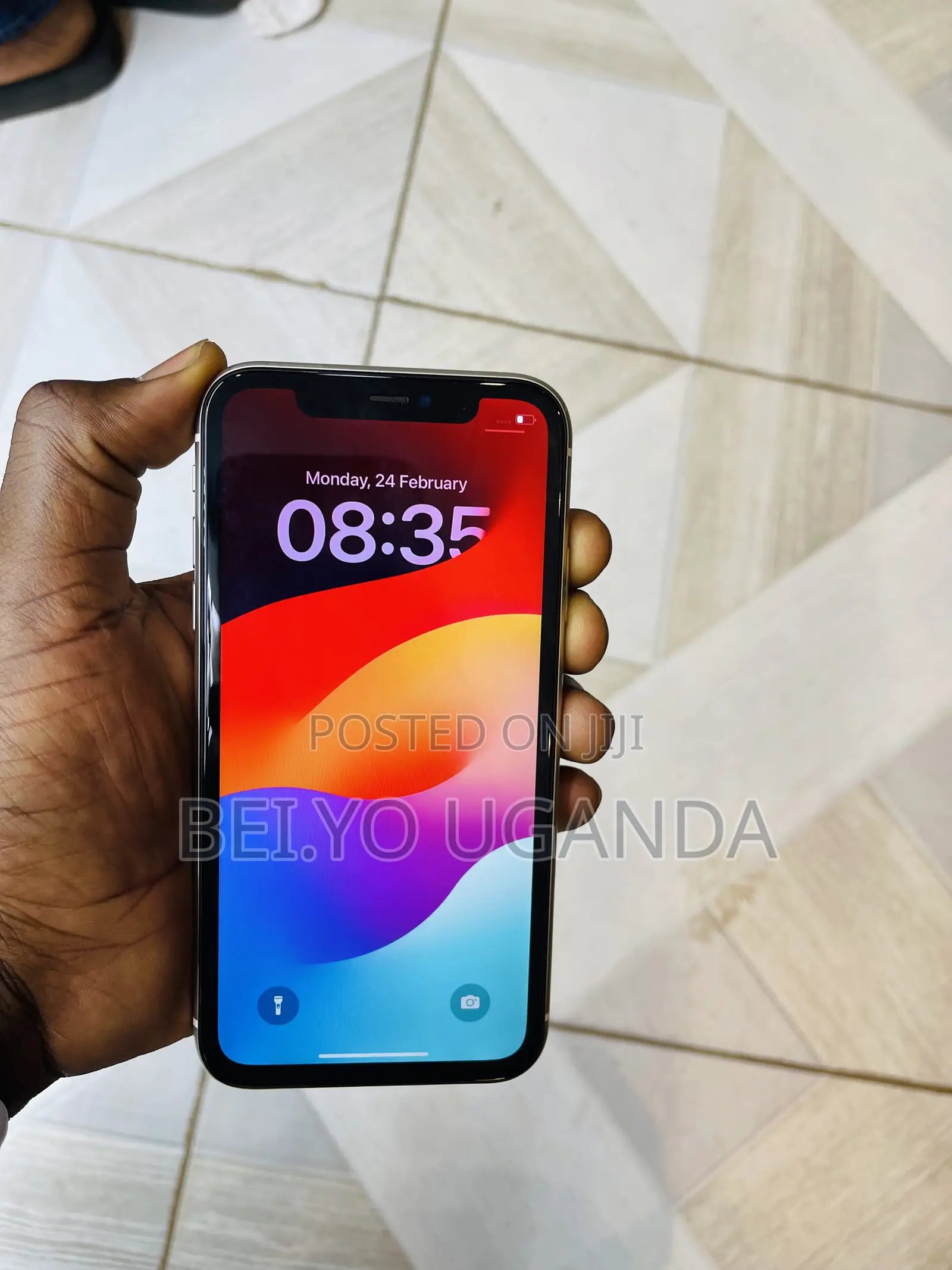 Apple iPhone 11 64 GB White