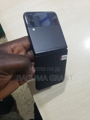Samsung Galaxy Z Flip 3 128 GB Black