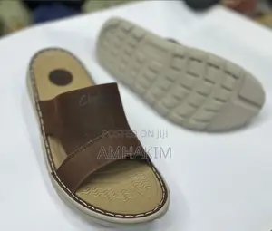 Men's Classic Soft Clarks Leather Sandals in Stock