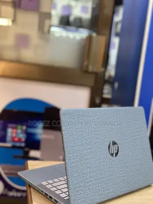 New Laptop HP 14S 8GB Intel Core I7 SSD 256GB