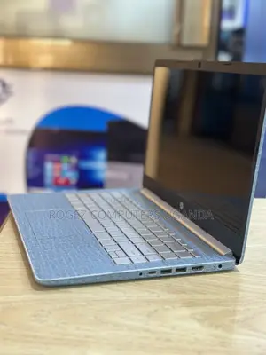 New Laptop HP 14S 8GB Intel Core I7 SSD 256GB