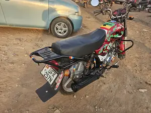 TVS HLX 125 2023 Red