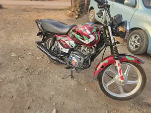 TVS HLX 125 2023 Red