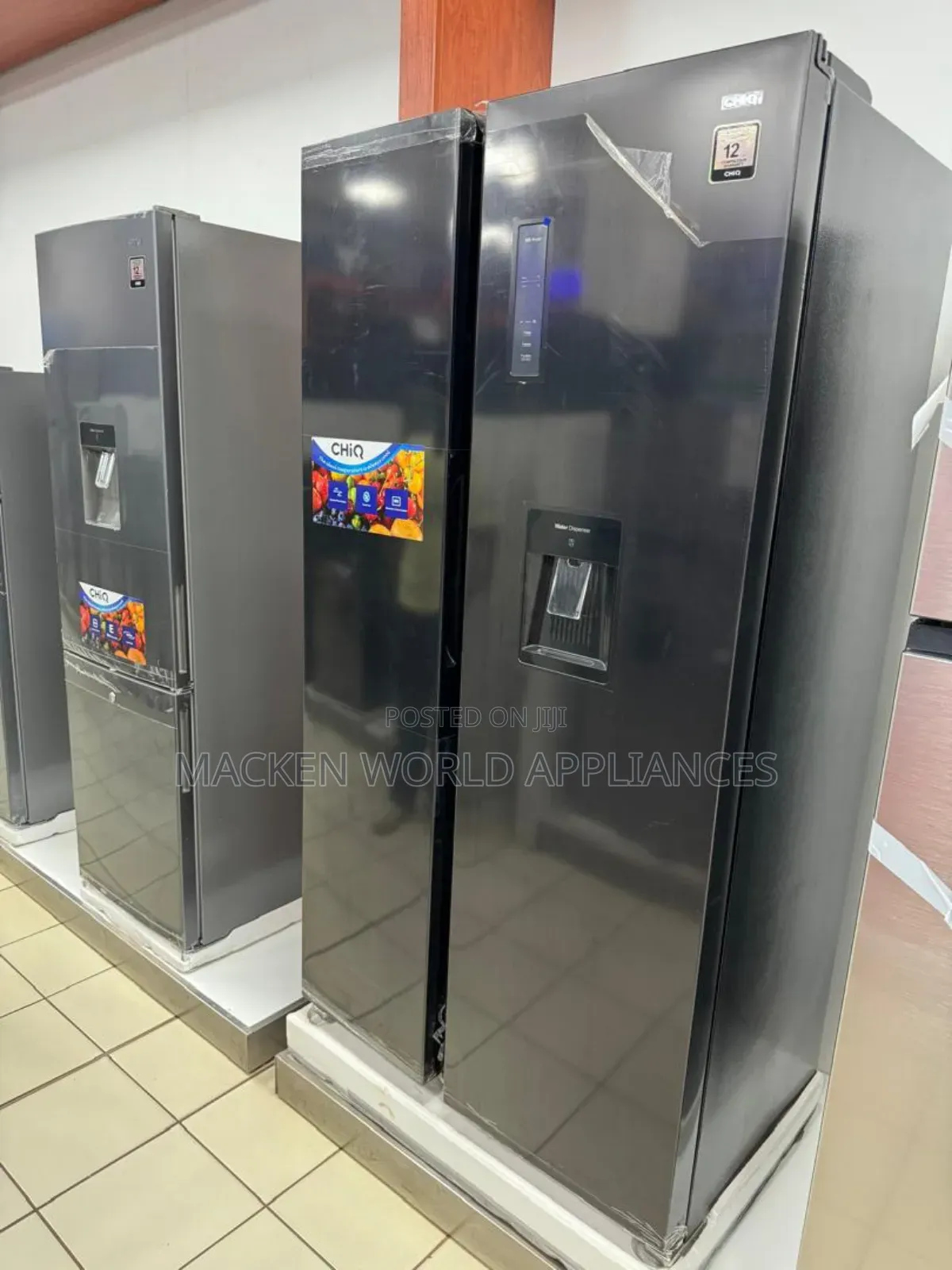 730 Liters Chiq Side by Side Black Fridge