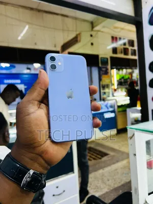 New Apple iPhone 11 64 GB Blue