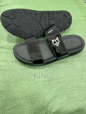 Swift Leather Trendy Sandals