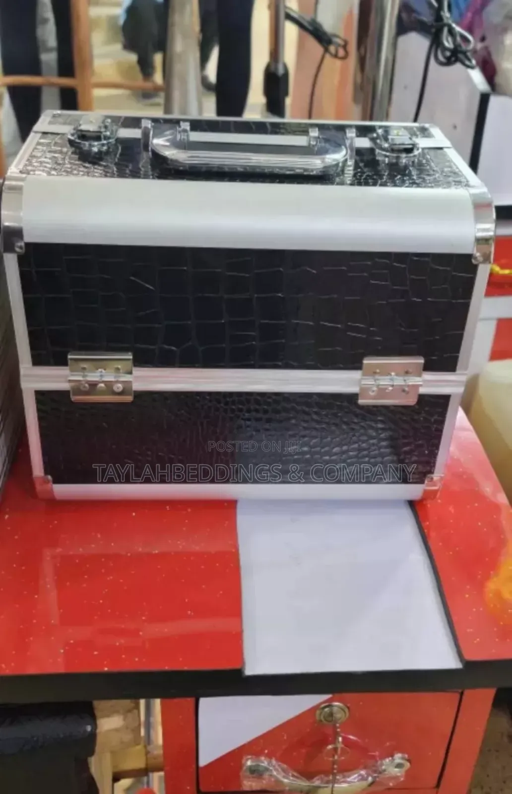 Black Professional Make Up Box With Makeup Sets